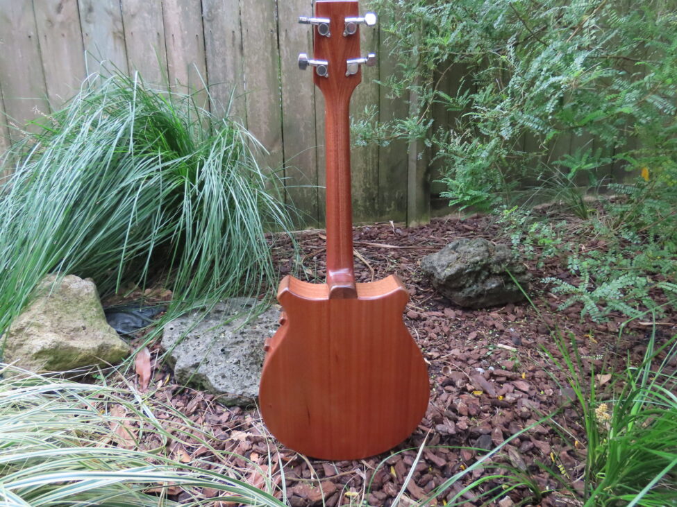 CROWN ROYALE TENOR UKULELE - Spruce Top