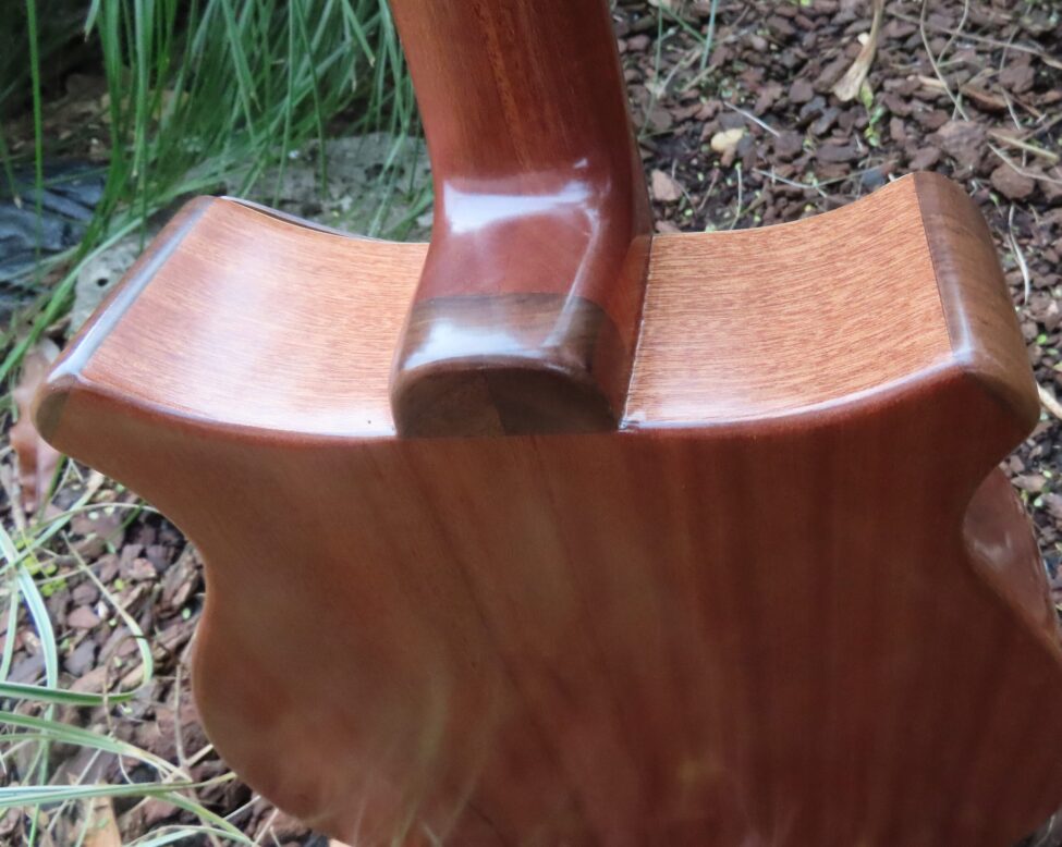 CROWN ROYALE TENOR UKULELE - Spruce Top