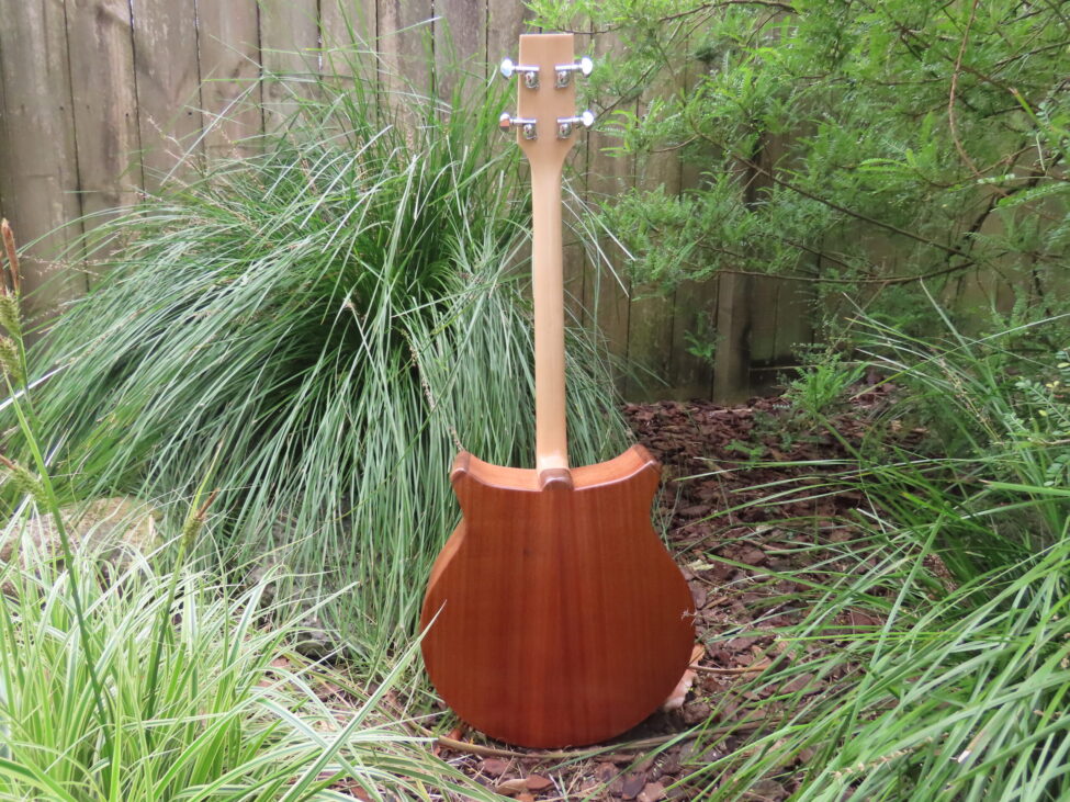 CROWN ROYALE TENOR GUITAR - Sapele with Spruce top
