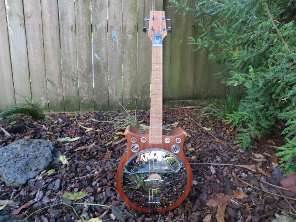 CROWN RESONATOR BARITONE UKULELE - The "RESOBARINATOR"