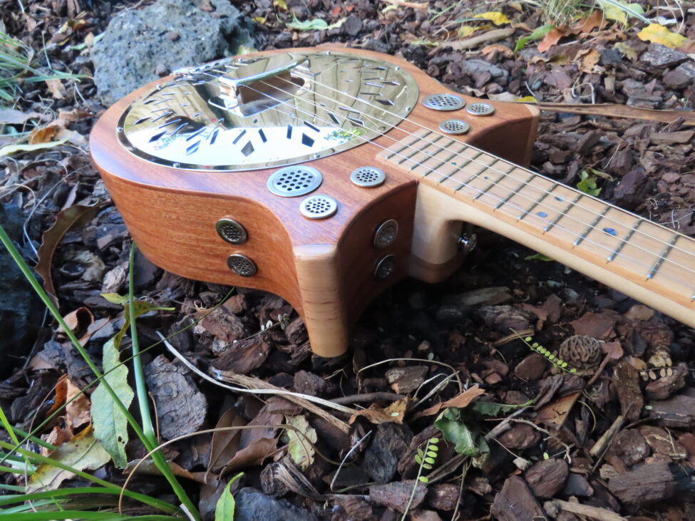CROWN RESONATOR BARITONE UKULELE - The "RESOBARINATOR"
