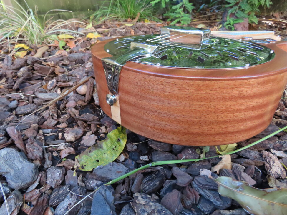 CROWN RESONATOR BARITONE UKULELE - The "RESOBARINATOR"