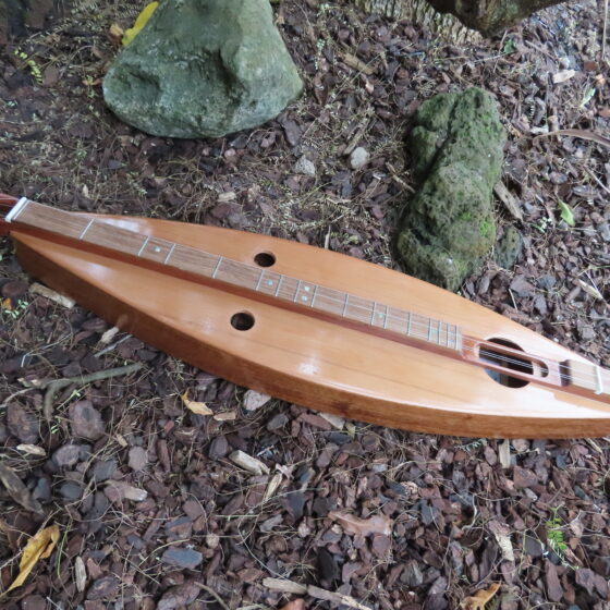 WATERVIEW MOUNTAIN DULCIMER -  Pacific Rosewood with Cedar top